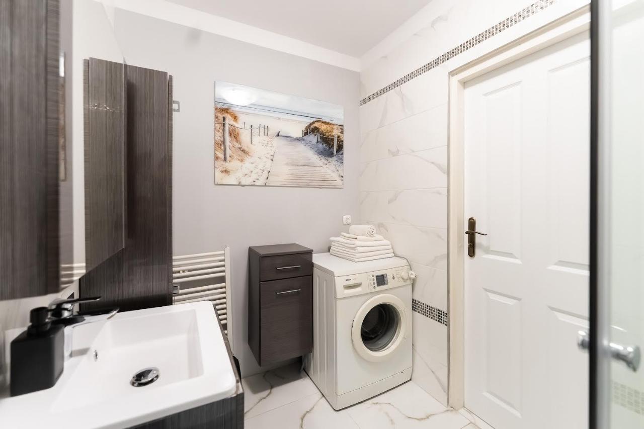 Port Kolobrzeg Cicha Street By Jantar Apartamenty Kołobrzeg Eksteriør bilde